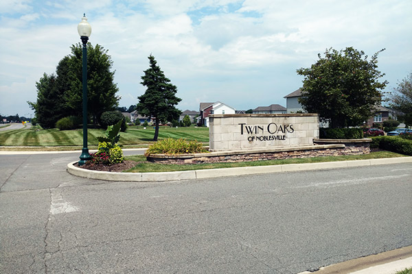 Twin Oaks Monument